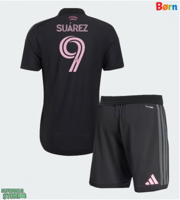 Inter Miami Luis Suarez #9 Replika Babytøj Udebanesæt Børn 2026-27 Kortærmet (+ Korte bukser)